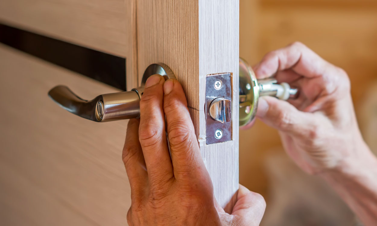 Door Hanging Door Installation Door Fitters Nottingham Bosaco Ltd